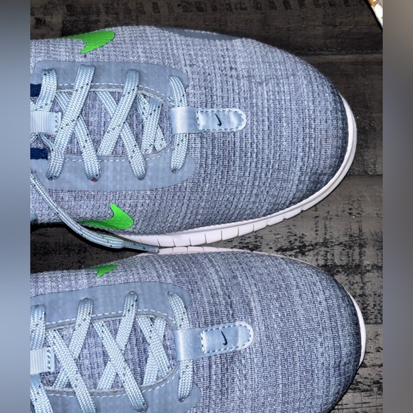 Mens Nike Flex Experience 12 Running Shoe SZ 10W - Picture 10 of 10